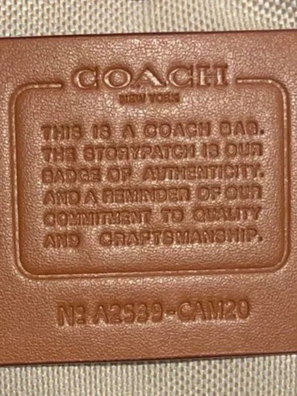 NWT Coach Pocket Juliet Bag 30 Light Antique Gold/Maple Auth - Picture 7 of 7
